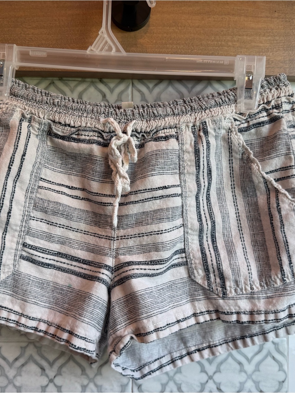 Rewind Women's White and Black Striped Drawstring Athletic Shorts